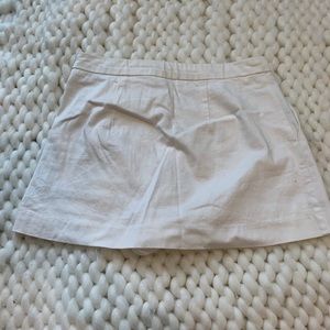 Skirt with shirts underneath